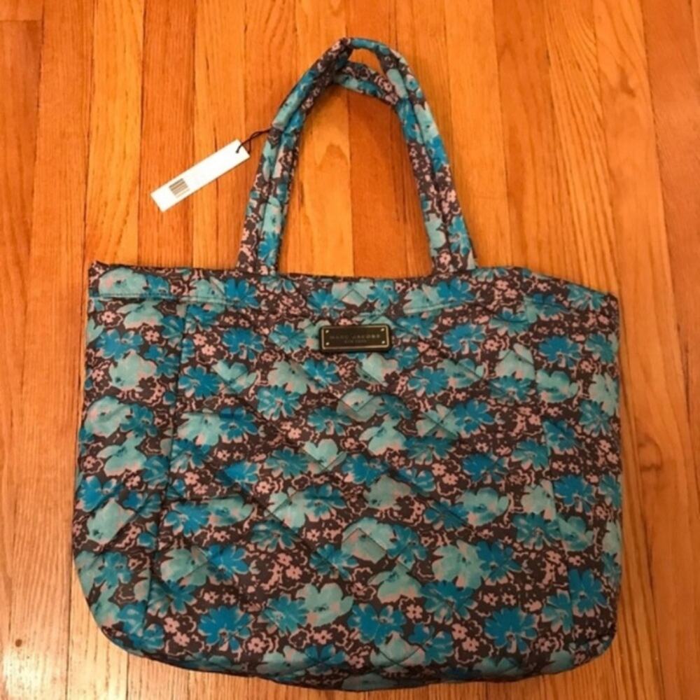 Marc Jacobs Quilted Nylon Floral Tote NWT - Picture 2 of 9
